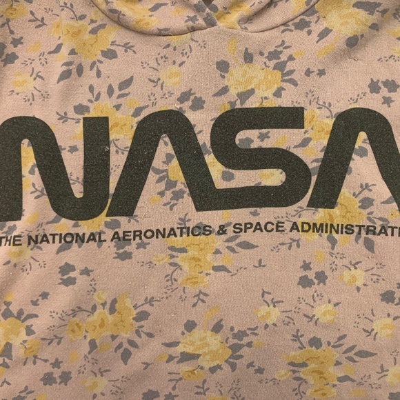 NASA Graphic Pink Floral Oversized Crop Hoodie Size XS Extra Small - Picture 4 of 6